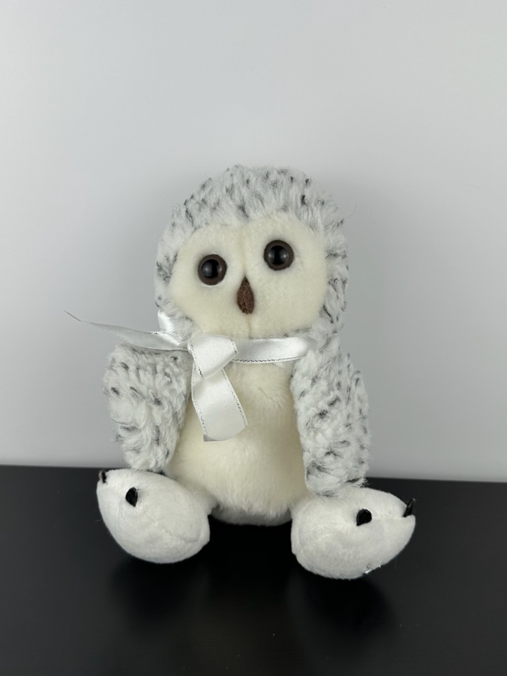 Russ Berrie Shining Stars Snowy Owl 8" White Black Spotted Plush No Code